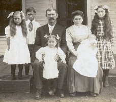 Archibald Glass McCoy, Nina Flora Shortridge McCoy and family